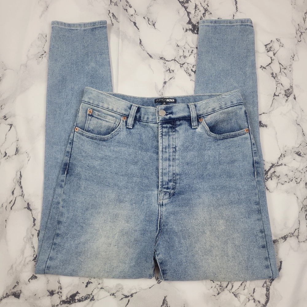 Fashion Nova high waist button up fly skinny jeans light wash size 9